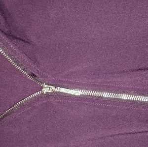 Beautiful zip up top